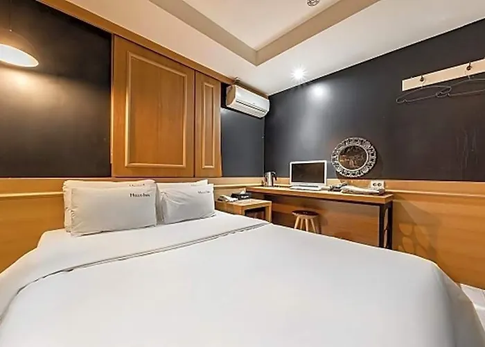 Jongno Hello Hotel 3*