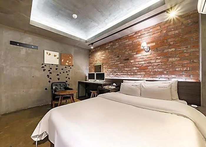 Jongno Hello 3*